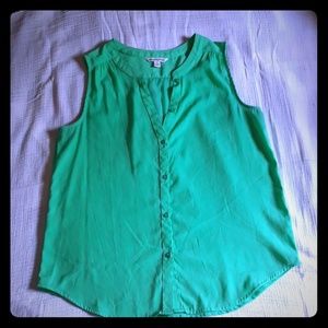 American Eagle sleeveless button down blouse